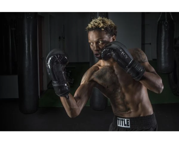 TITLE Black Blast Training Gloves - Velcro 6 TITLE Black Blast Training Gloves - Velcro - Image 4